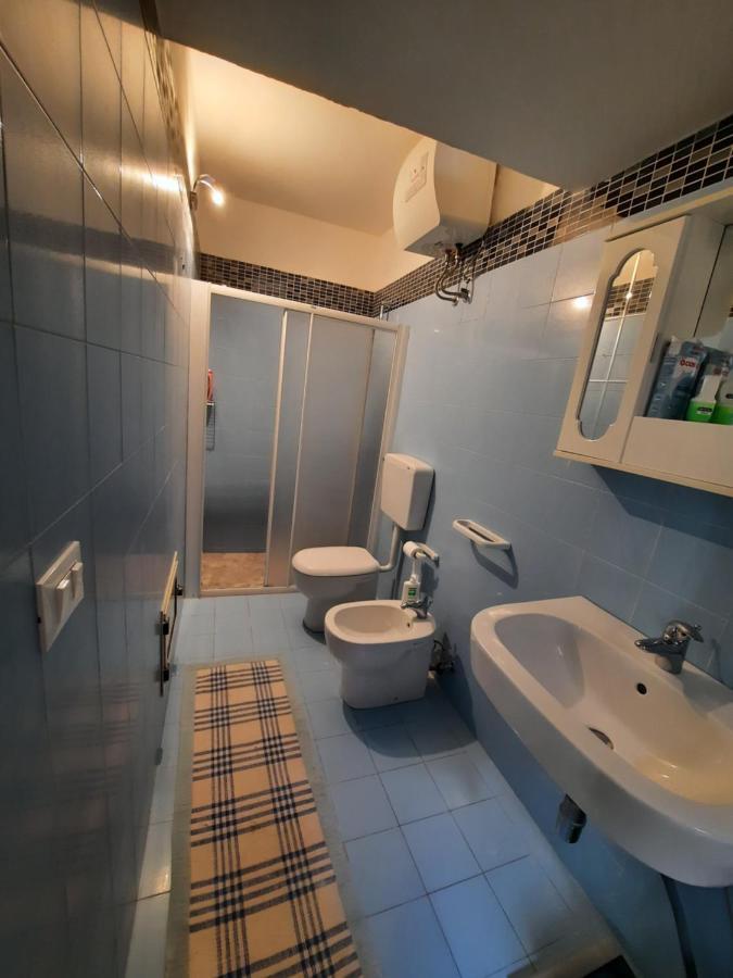 Casa Vacanze Illiria A Roca Vecchia Vicinissima Al Mare Exteriör bild