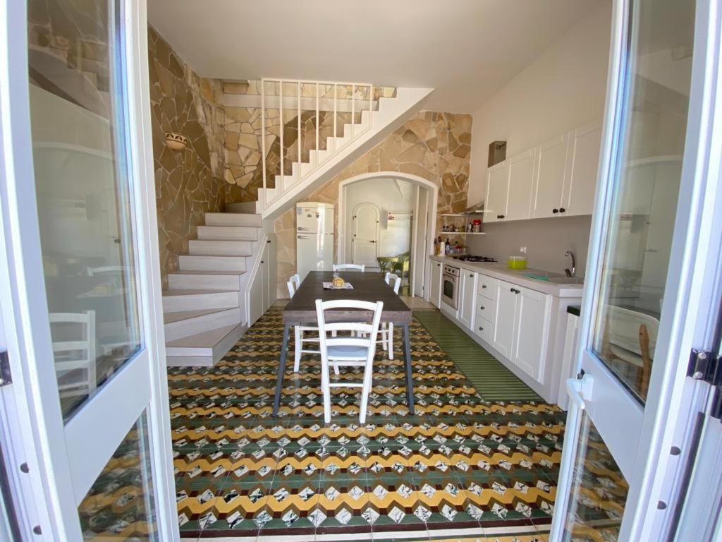Casa Vacanze Illiria A Roca Vecchia Vicinissima Al Mare Exteriör bild